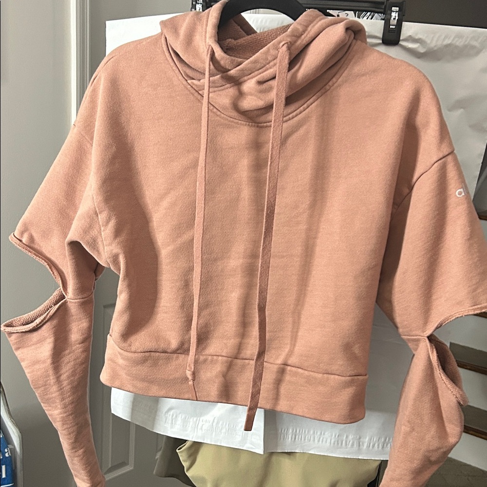 ALO Yoga Peach Cropped Hoodie
